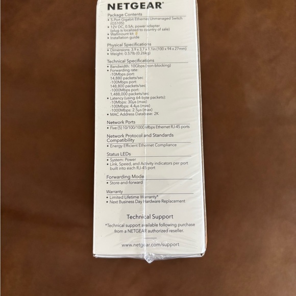 NETGEAR Black Wired Router for Efficient Networking - Picture 4 of 5